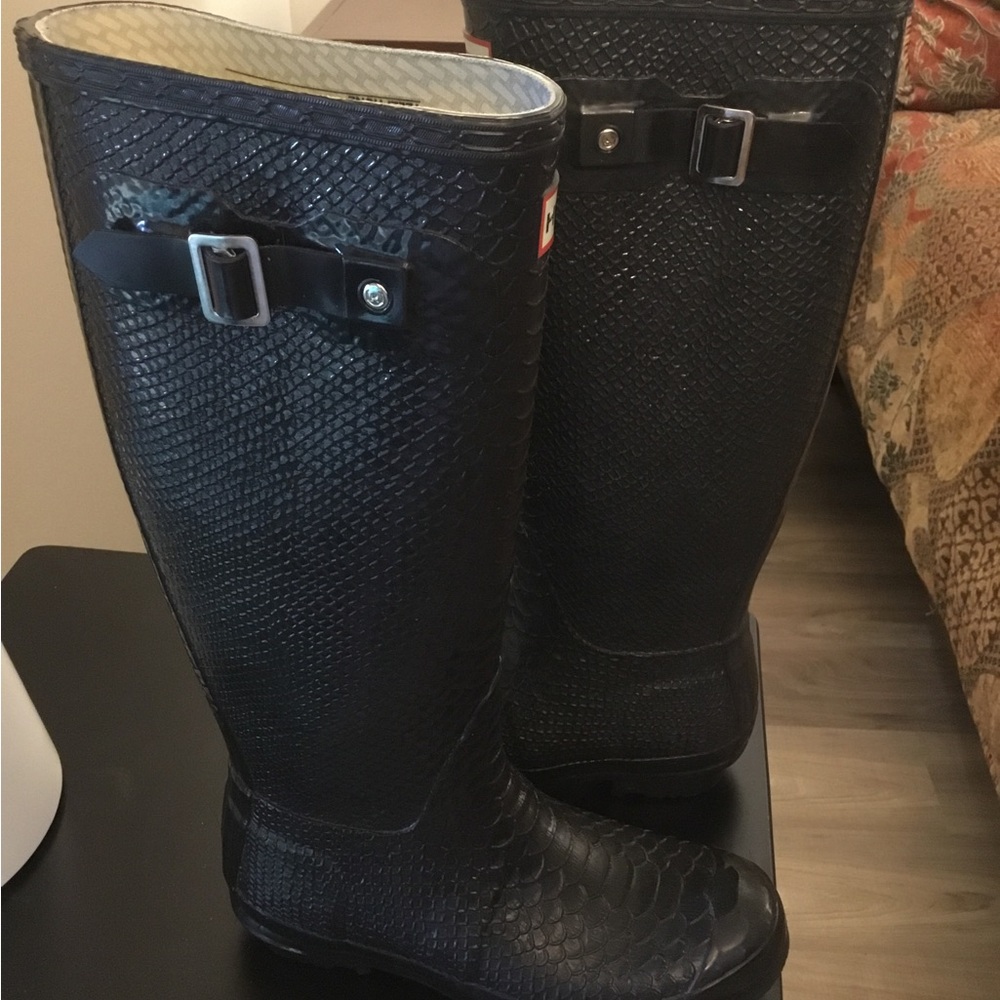 Hunter “ BOATALL” Crocodile Black Rubber Boots SZ 6 Worn Once Limited Edition - Picture 6 of 6